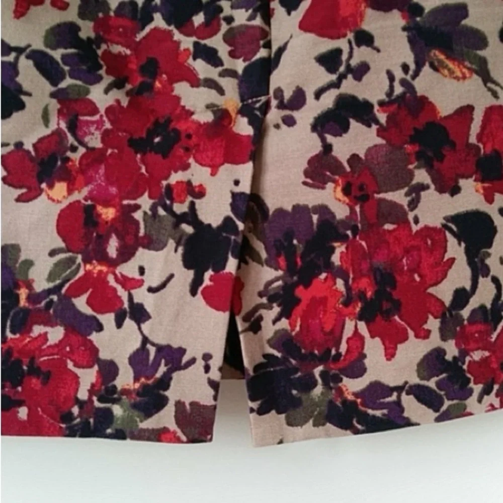 NWT Talbots Petite Pencil Skirt, Khaki Tan, Red & Purple Floral Print, size 6P - Picture 2 of 8